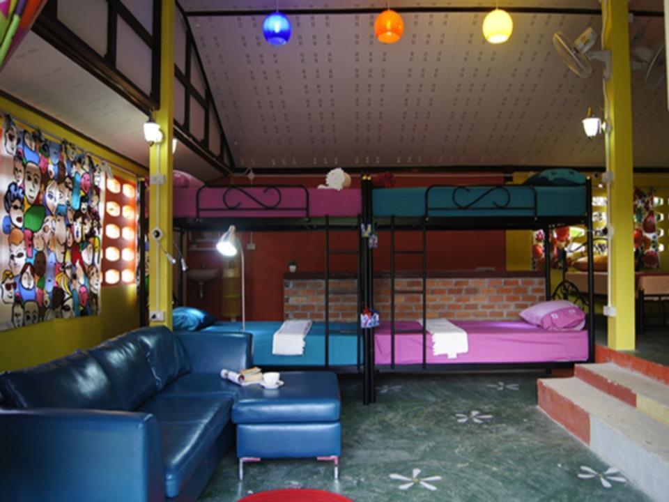 Dorm Des Fleurs Hostel Khao Lak Zewnętrze zdjęcie