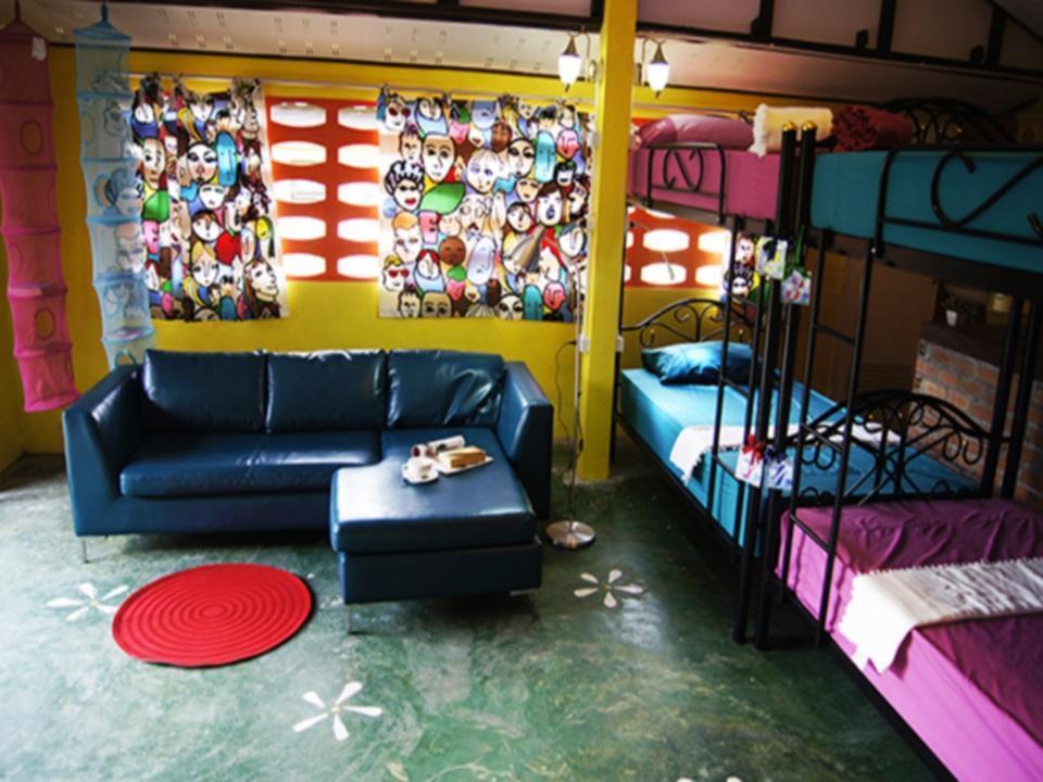 Dorm Des Fleurs Hostel Khao Lak Zewnętrze zdjęcie