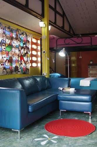 Dorm Des Fleurs Hostel Khao Lak Zewnętrze zdjęcie